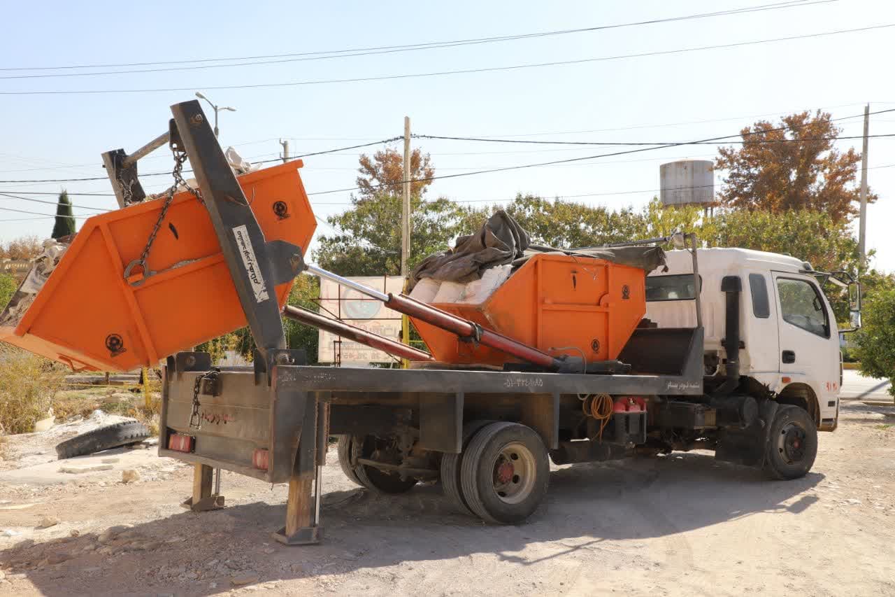 بهسازی و نوسازی ناوگان خدمات شهری در شش منطقه شیراز