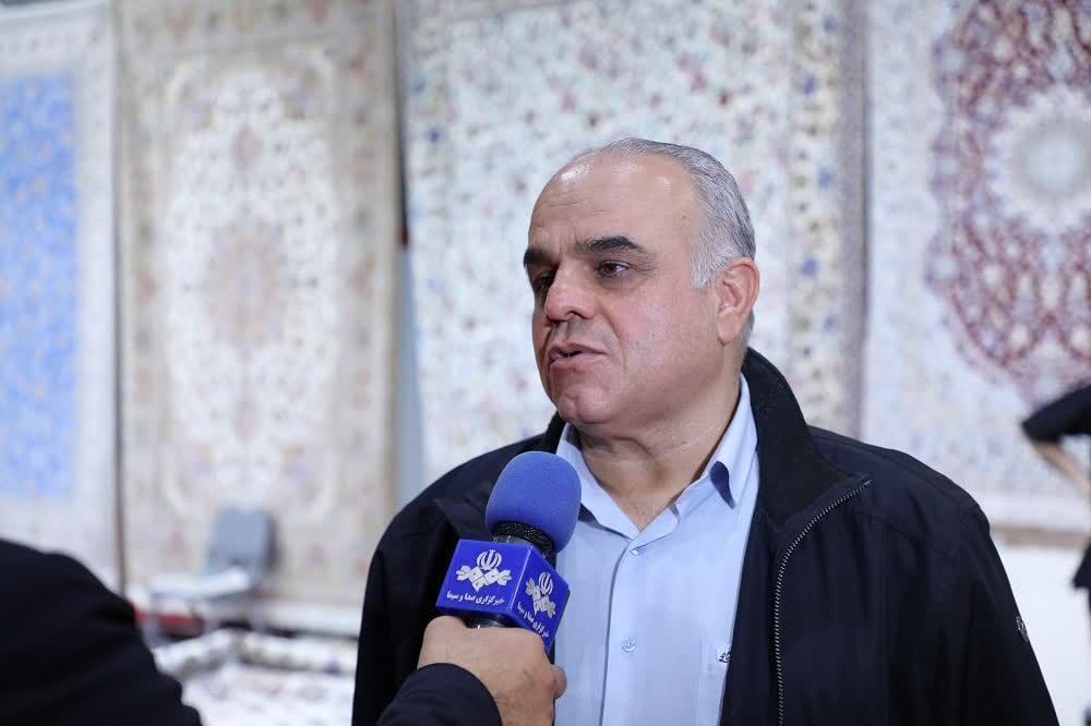 برای صنعت فرش ایرانی باید افسوس خورد