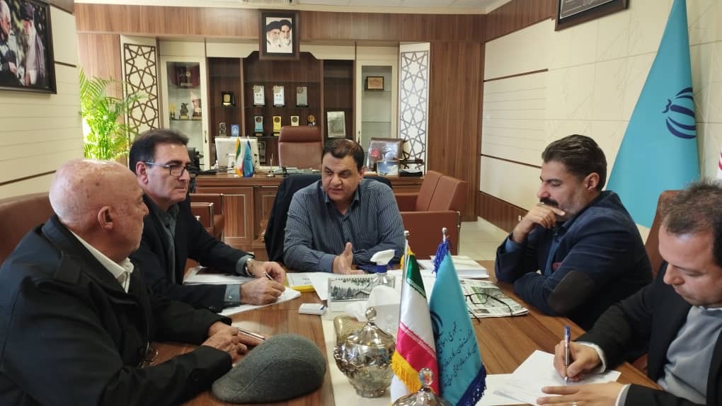 چانه زنی و اعلام نظرات نمایندگان کارگری و کارفرمایی درباره تعیین نرخ مزد در فارس