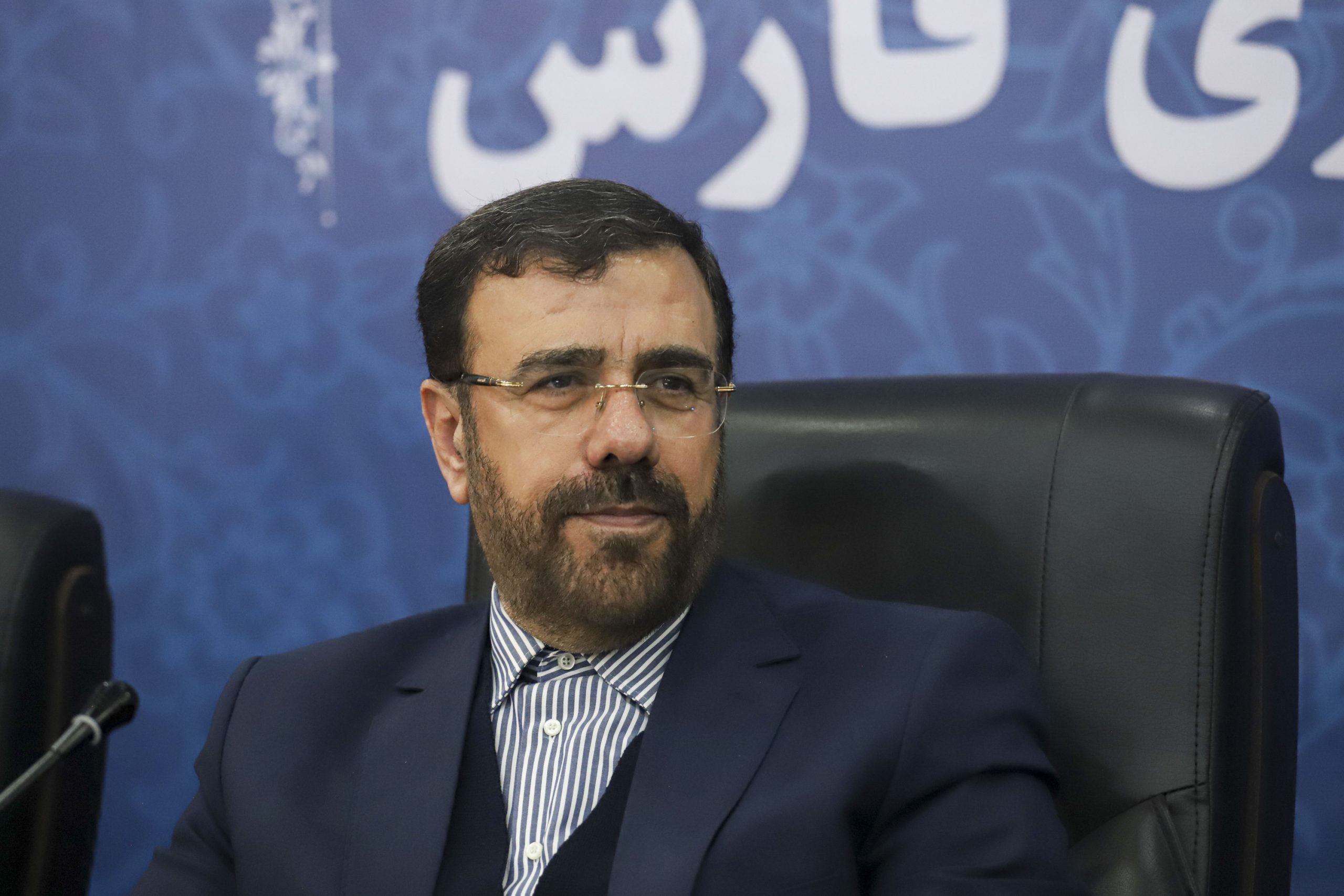 افتتاح و بهره برداری از هزار ۵۲۰ پروژه در ایام دهه فجر در استان فارس