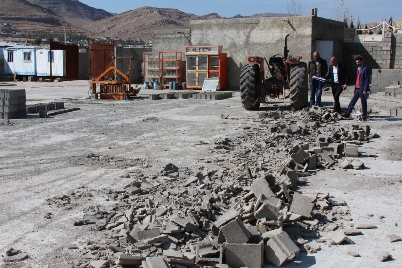 امحا و معدوم سازی ۸۲۰  قطعه بلوک سقفی غیر استاندارد در فارس