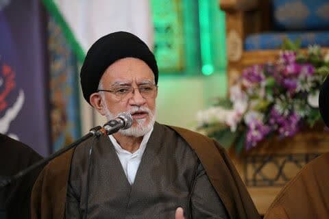 کشور به ارتش مدیون است/ مرکز خدمات حوزه در آستانه سال نو به وضعیت طلاب توجه کند