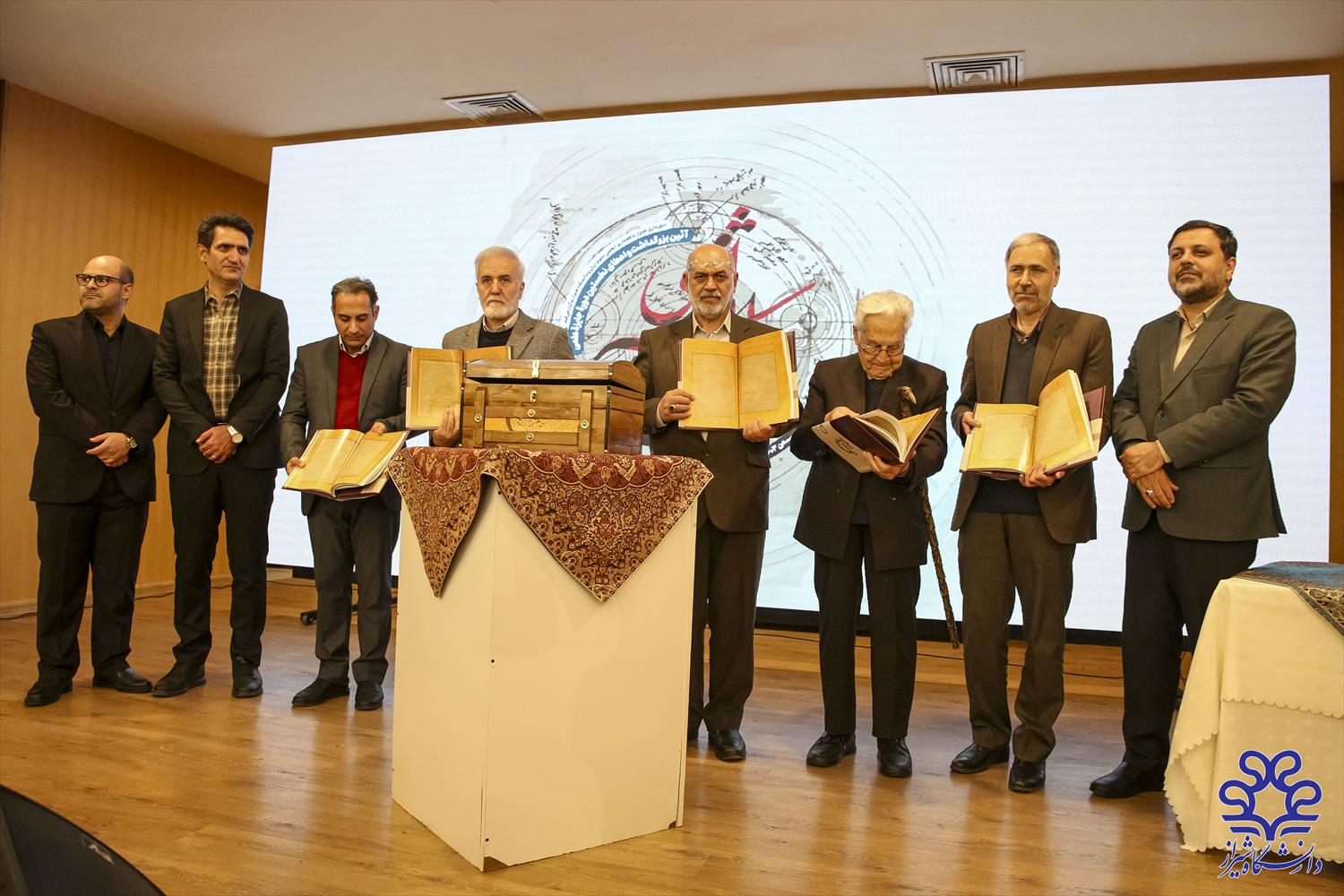 از اعطا نخستین جایزه علمی قطب‌الدین شیرازی به استاد فیزیک دانشگاه صنعتی شریف تا توجه ویژه شهرداری شیراز به مسائل فرهنگی