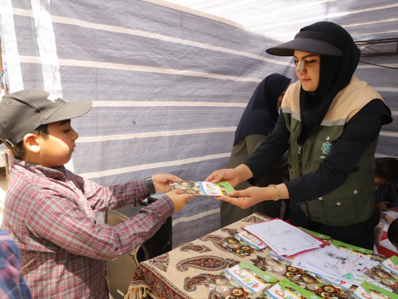 اجرای برنامه های فرهنگی آموزشی سازمان مدیریت پسماند به مناسبت هفته زمین پاک و هفته سلامت