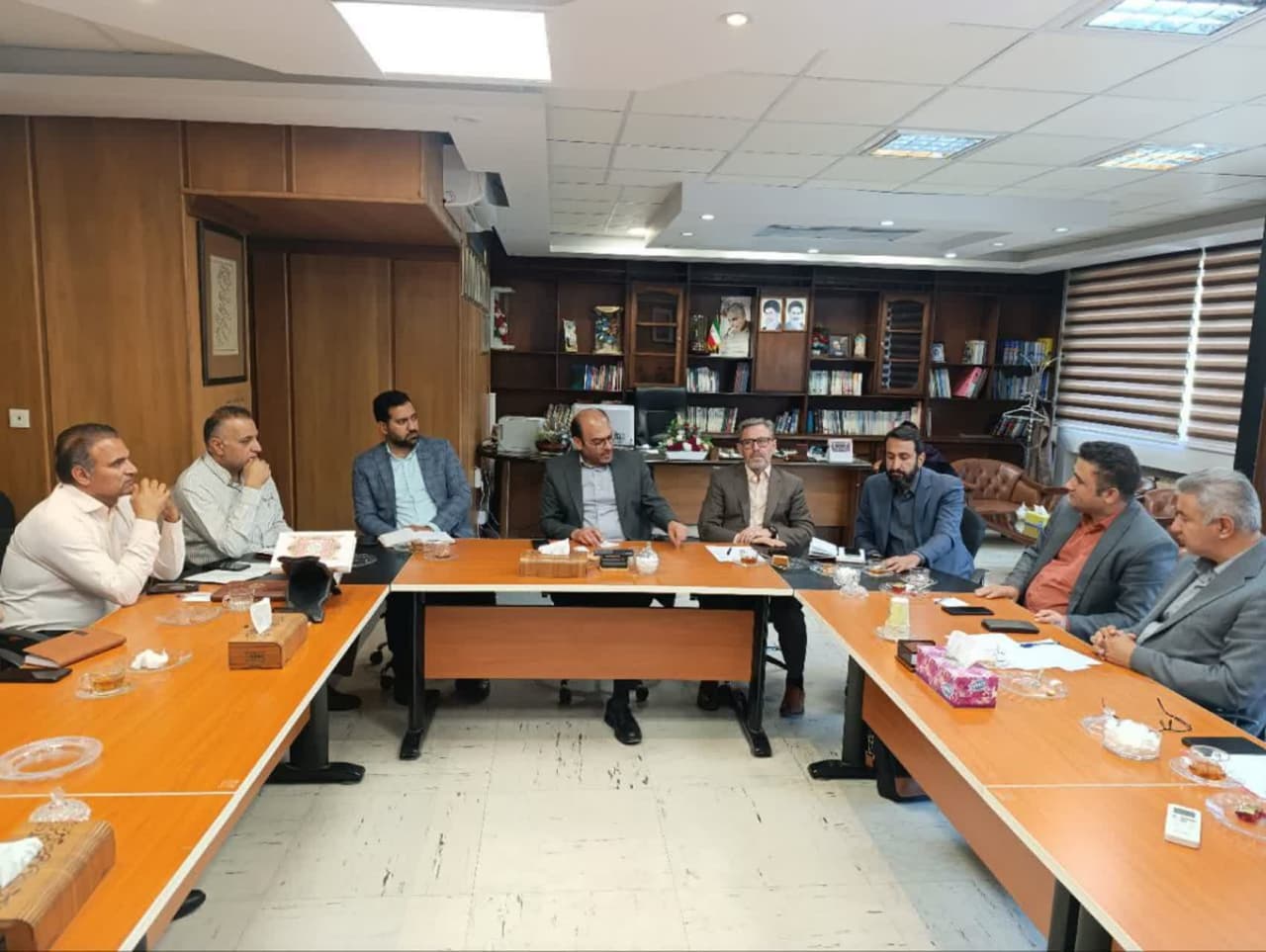 برنامه ریزی برای رفع کمبود فضای آموزشی شهر صدرا