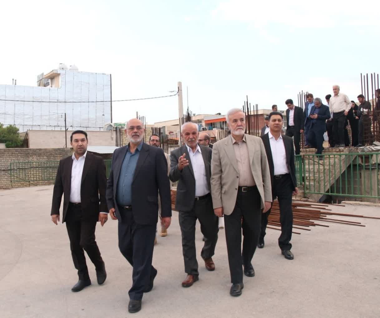 مدیریت شهری به توسعه شهری و محله‌محوری توجه توأمان دارد