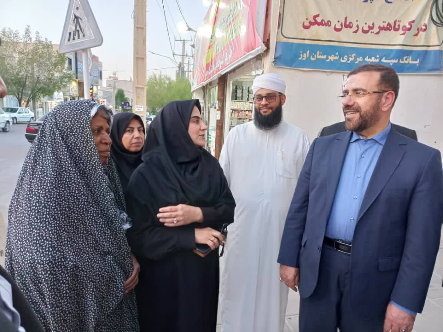 حضور سرزده استاندار فارس در اِوَز پایتخت کتاب ایران