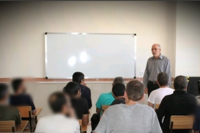 ادامه تحصیل بیش از ۲۶۰ زندانی از مقطع سواد آموزی تا آموزش عالی در زندان های فارس