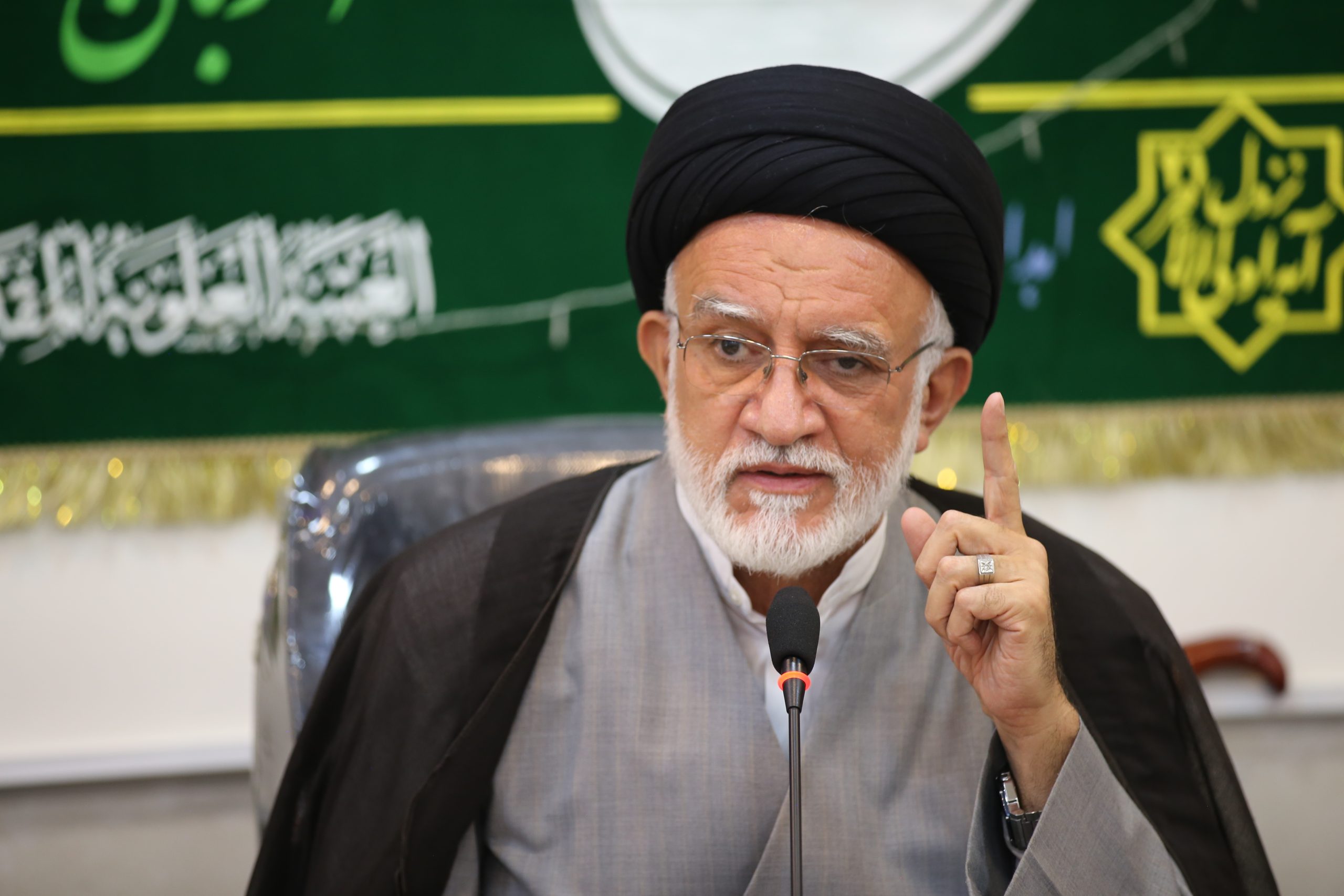 لزوم ریشه کن شدن اراذل و اوباش شیراز از سوی فراجا؛ در مورد وضعیت حجاب در جامعه سیاه نمایی می شود