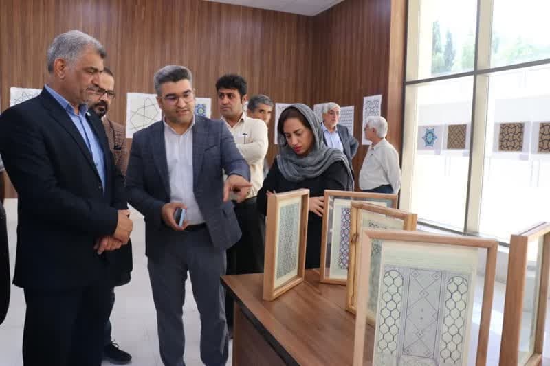 برپایی نمایشگاه آثار طراحی گره چینی در آرامگاه سعدی