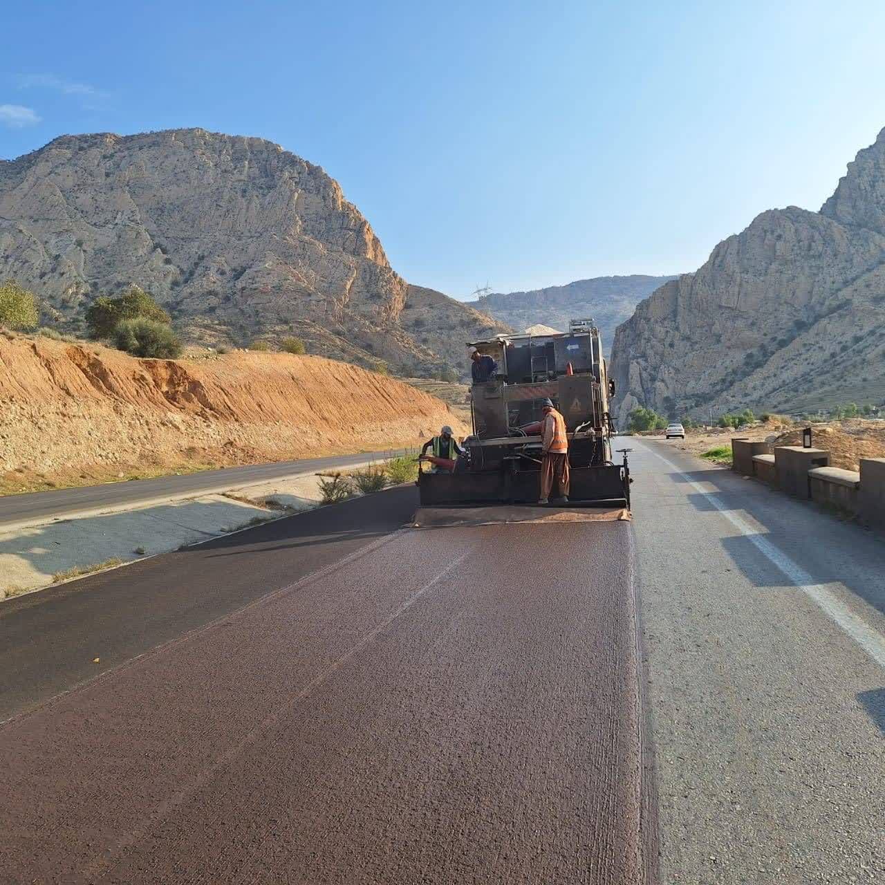 اجرای بیش از ۱۹۰۰ کیلومتر عملیات نگهداری در راه های فارس