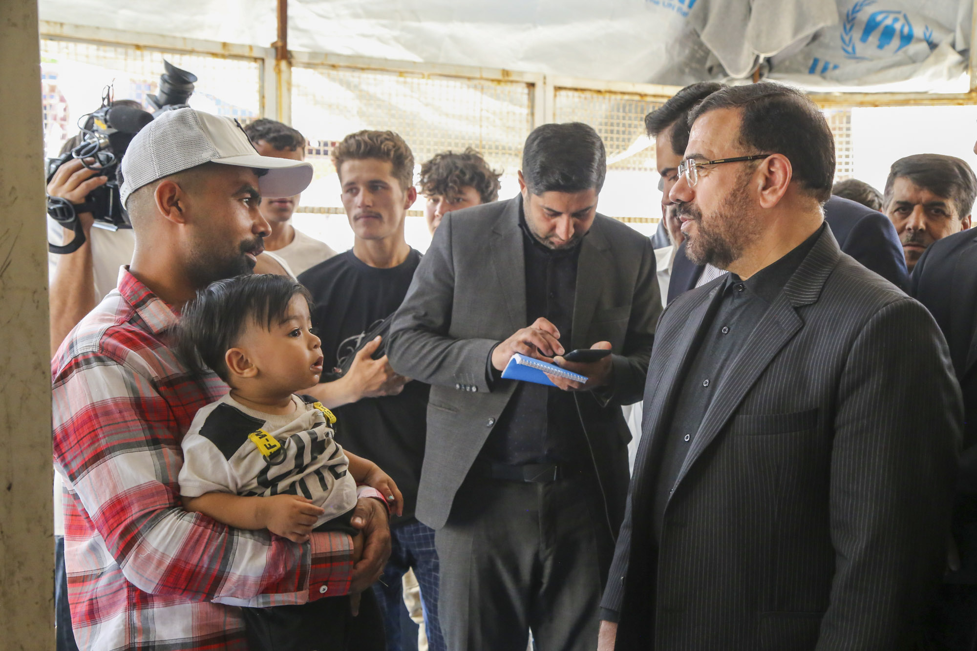 بررسی روند اجرایی ساماندهی مهاجرین خارجی از سوی استاندار فارس