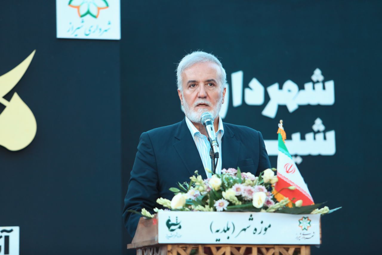 پروژههای فرهنگی و زیستمحیطی اولویت شهرداری؛ بهره برداری از میدان نقاره خانه طی هفته های آینده