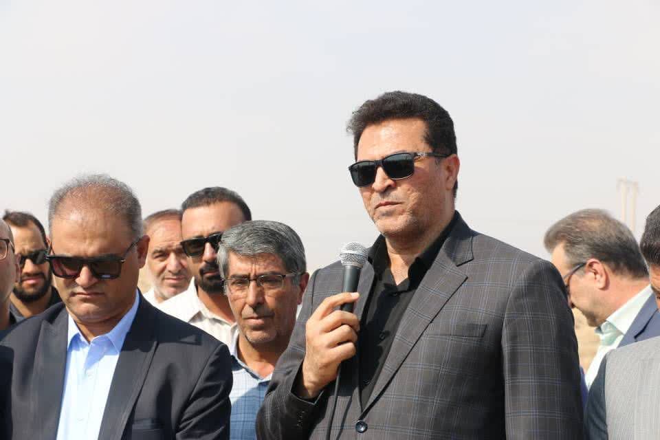 آغاز عملیات اجرایی نیروگاه خورشیدی ۱۵ مگاواتی شهرستان خرم بید