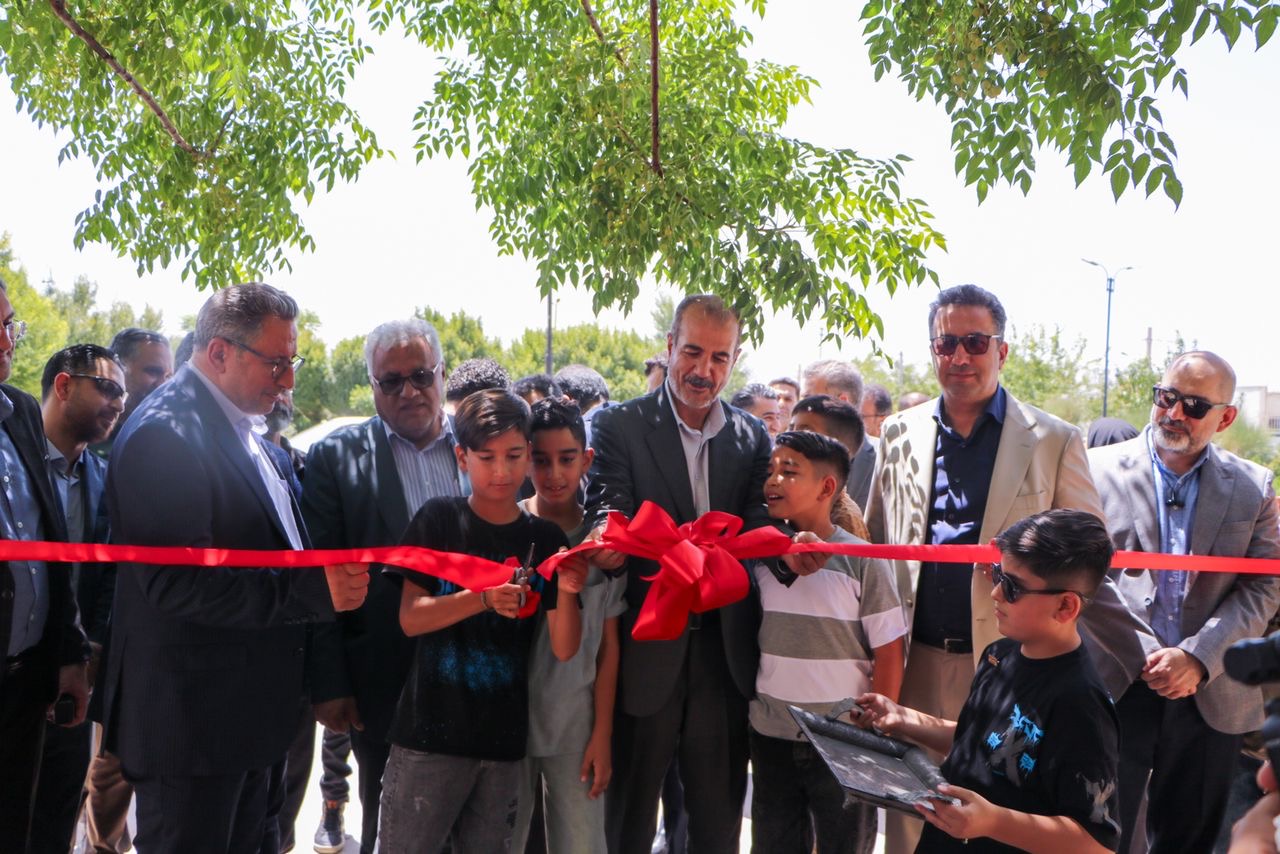 افتتاح دو سالن ورزشی در محلات کم‌برخوردار فارس همزمان با هفته دولت