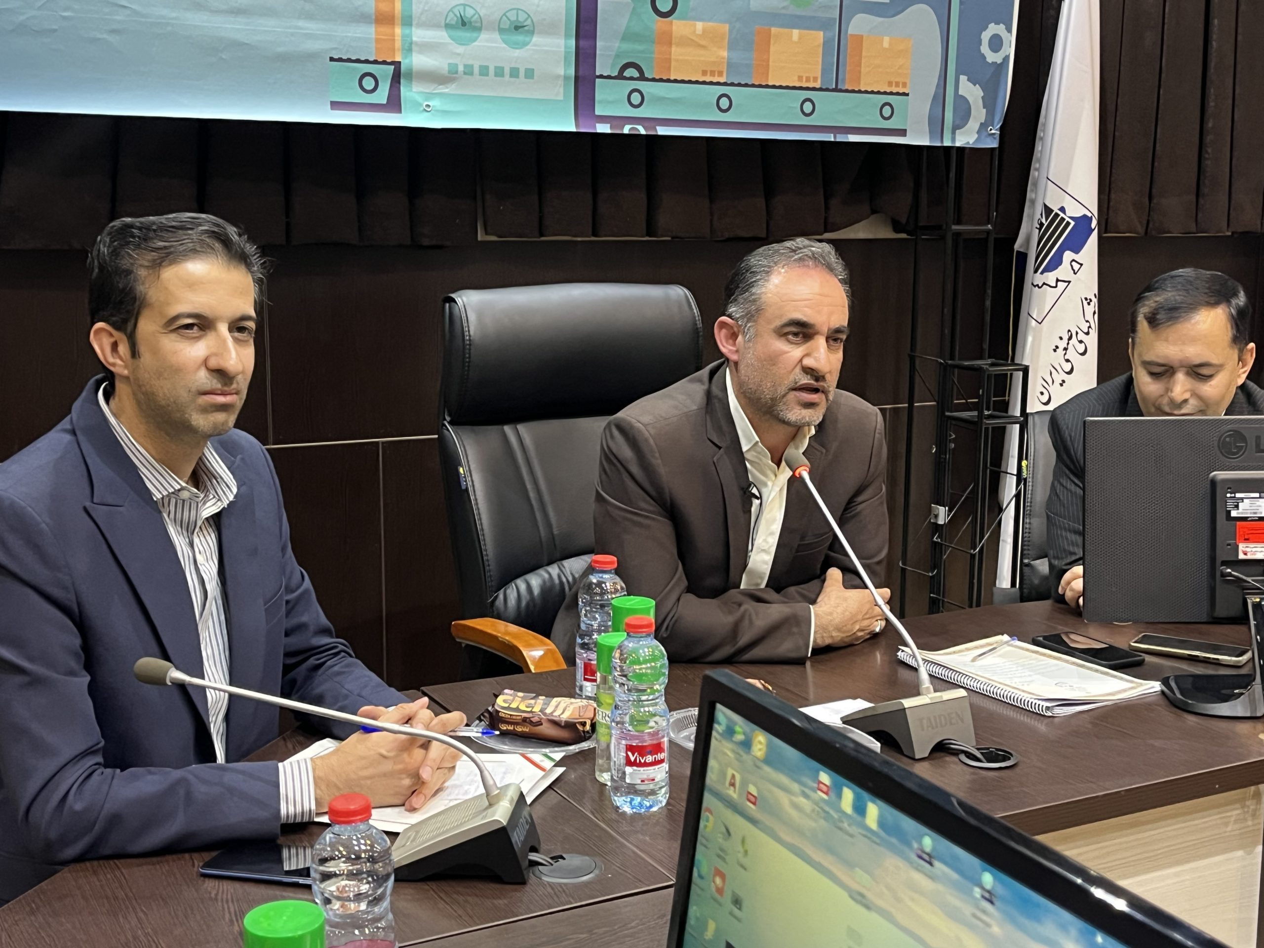 اجرای ۷۵ پروژه زیرساختی با اعتبار ۴۰۰ میلیارد تومان در شهرک‌ها و نواحی صنعتی فارس