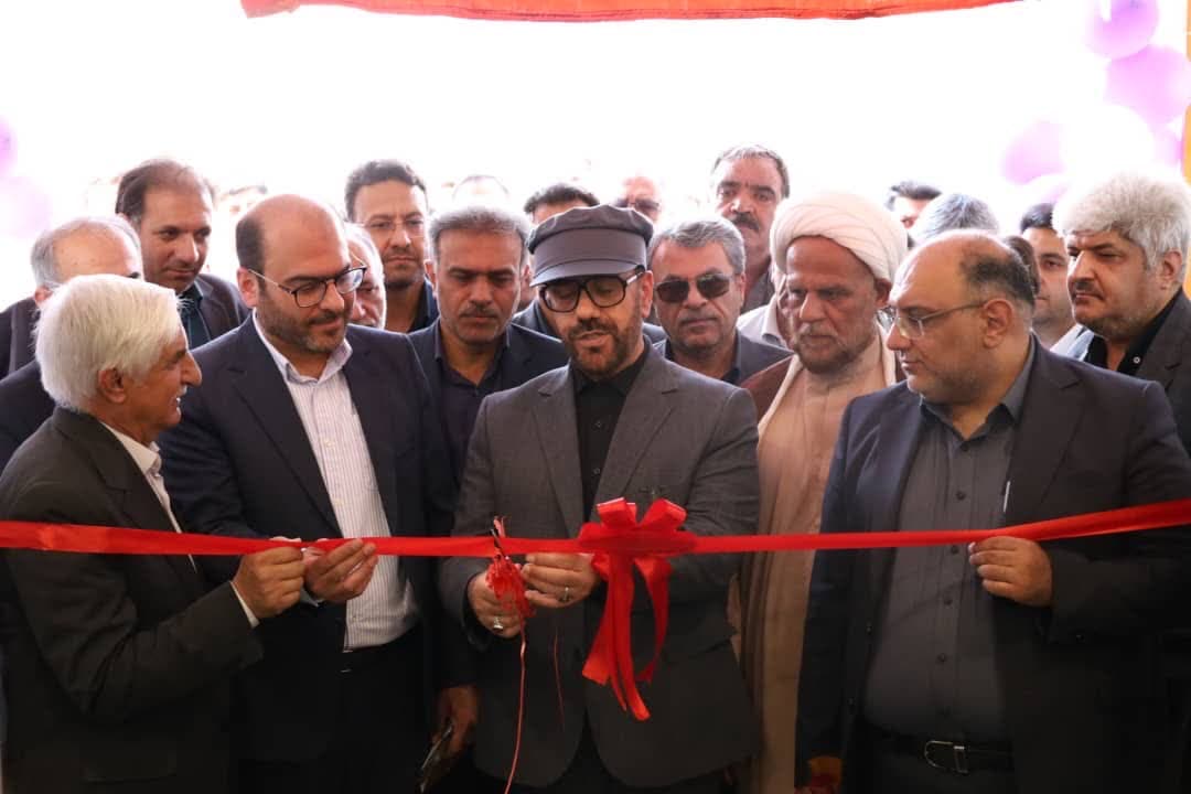 افتتاح اولین پروژه نهضت توسعه عدالت در فضاهای آموزشی و پرورشی با مشارکت مردم در فارس