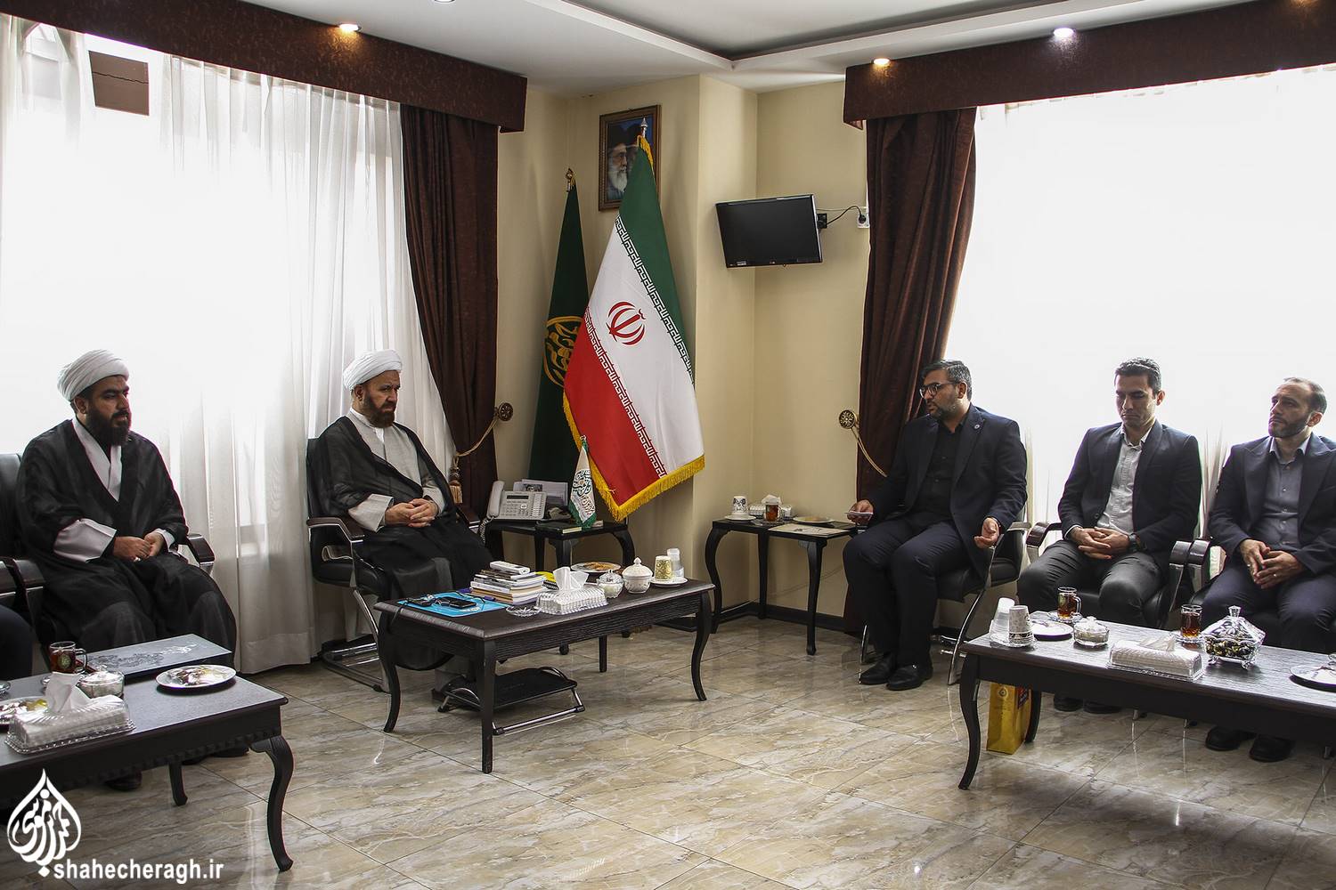 انجمن‌های کتاب در راستای بسط فرهنگ مطالعه در کشور راه ‌اندازی شود