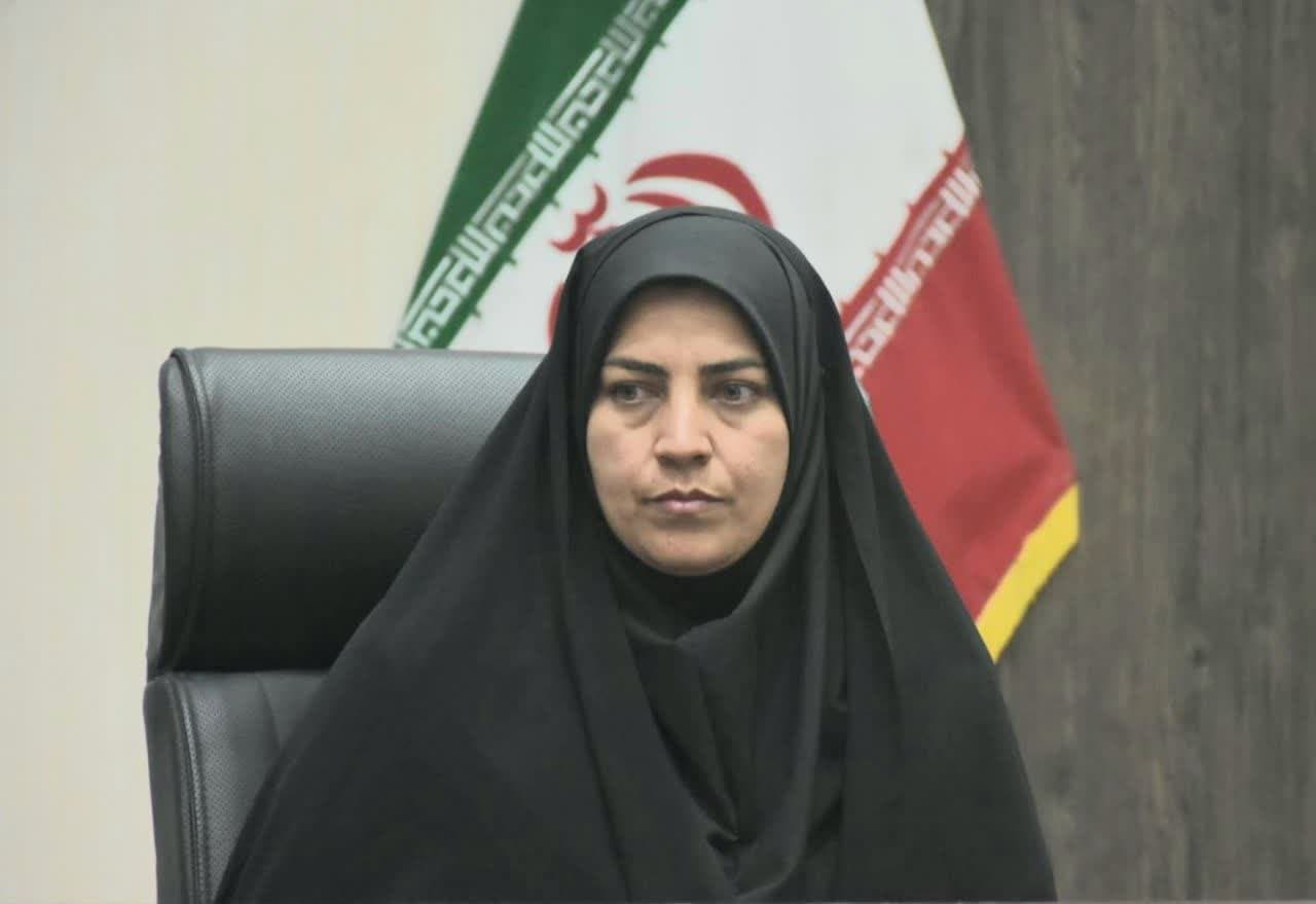 مدیریت کتابخانه های عمومی خرامه به یک بانوی کتابدار سپرده شد