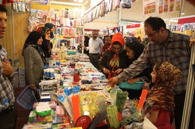 برپایی هر گونه نمایشگاه در شیراز نیاز به مجوز کمیته برگزاری نمایشگاه های استان دارد