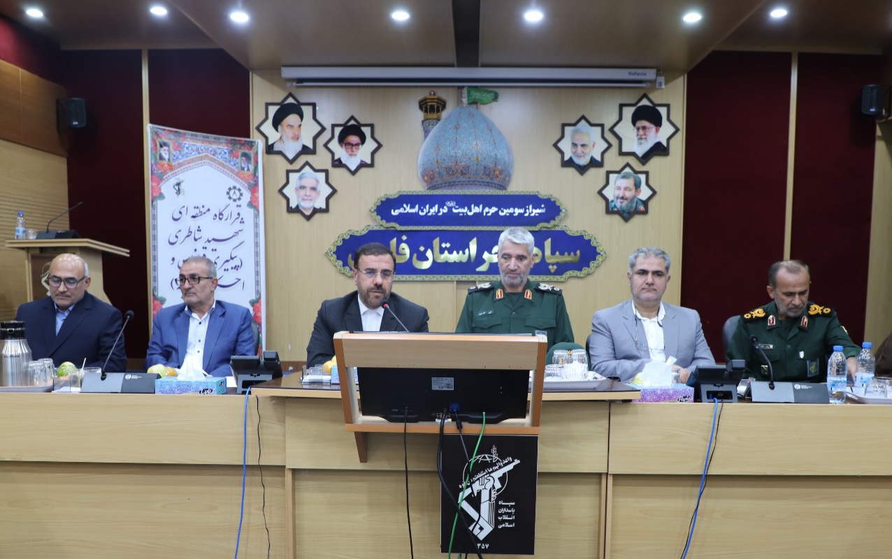 تلاش برای پیشرفت کشور و بهبود معیشت مردم نقش مهمی در امنیت روانی جامعه دارد