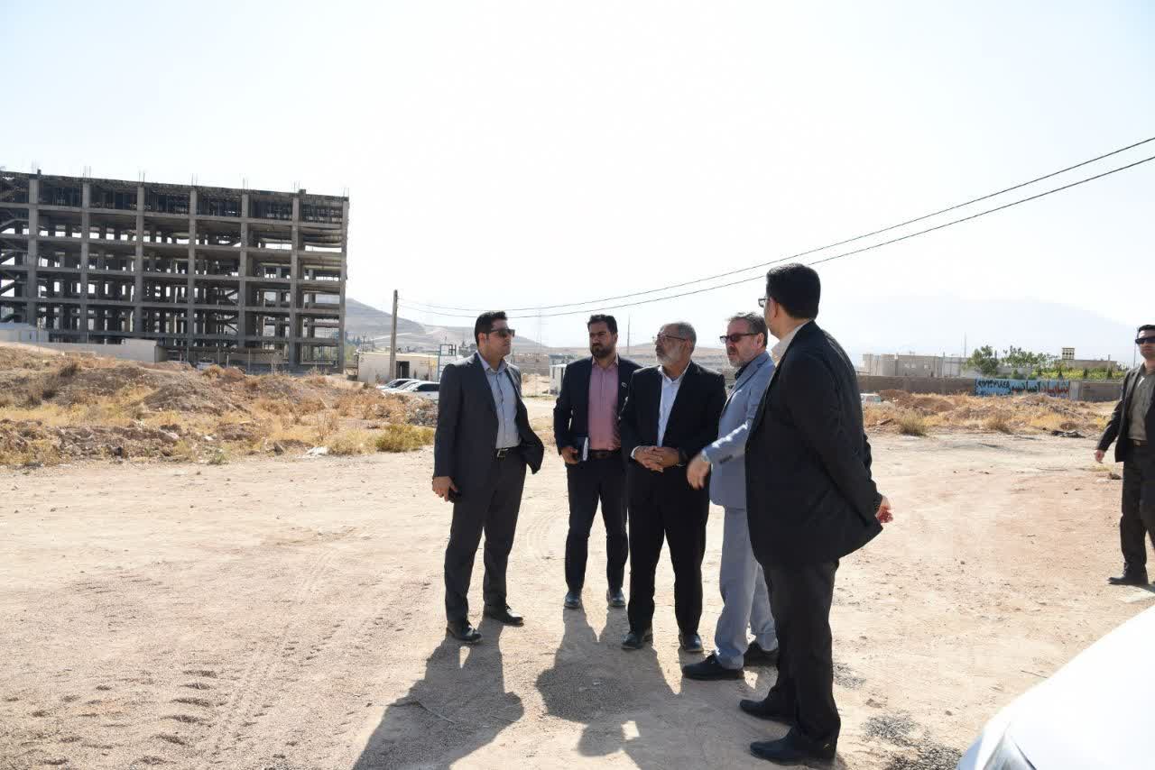 متقاضیان نهضت ملی مسکن شکایات خود را از طریق سامانه تلفنی ۱۳۶ اعلام کنند