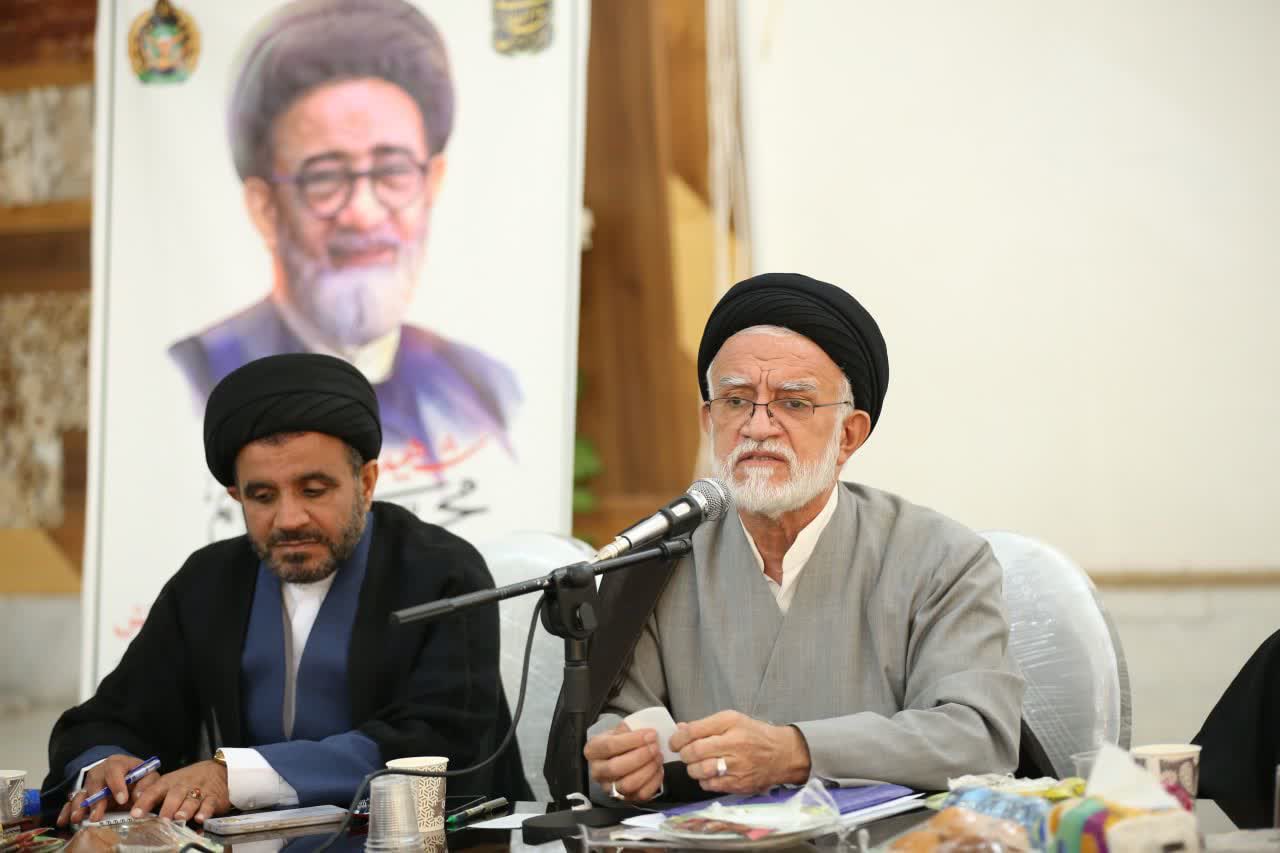 امر به معروف را از پشت ویترین بانکها آغاز کنید