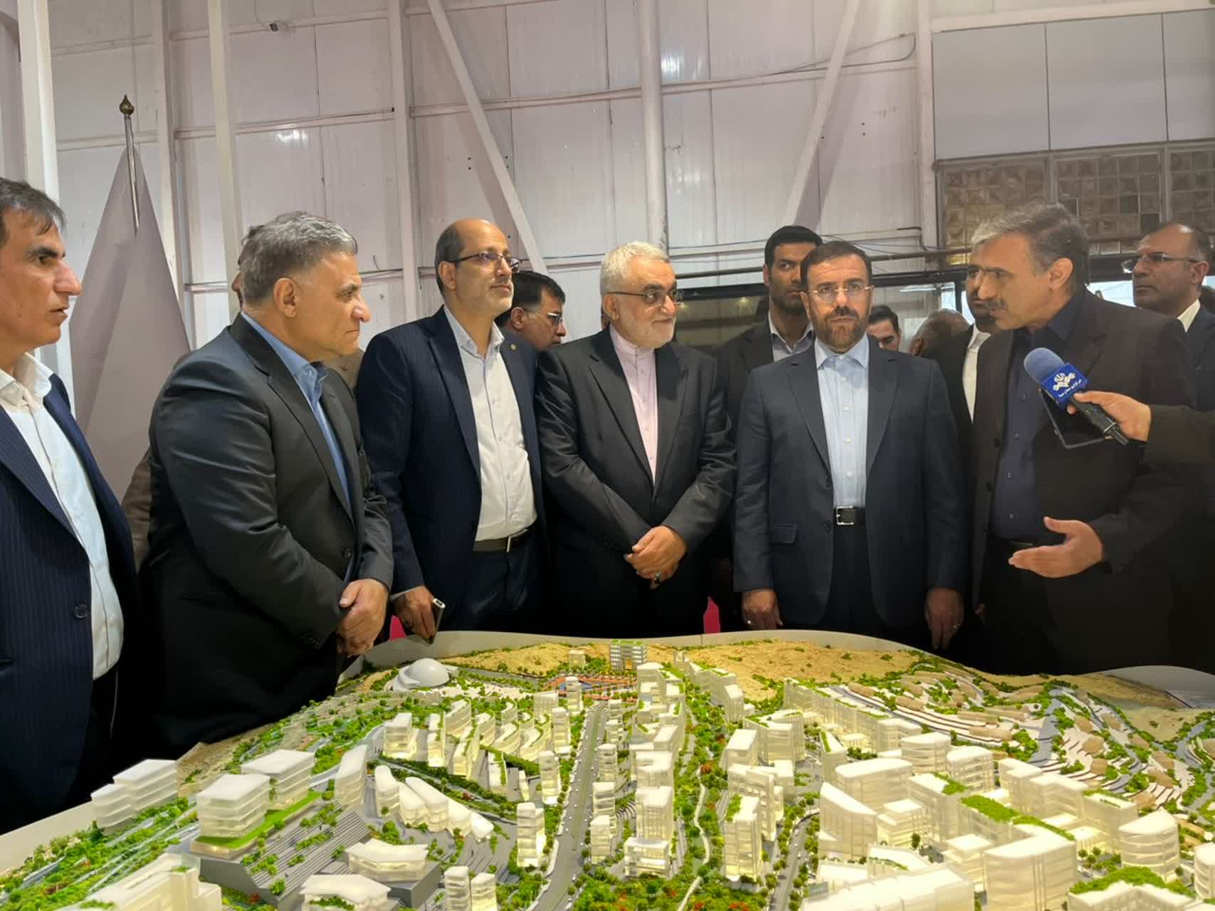 پروژه منطقه ویژه سلامت شیراز فرصت سرمایه‌گذاری مطمئن و قطب پزشکی منطقه است