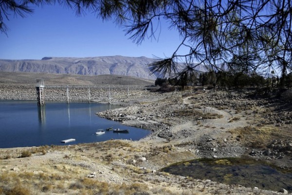وضعیت منابع آب سطحی استان فارس در شرایط حساسی قرار دارد