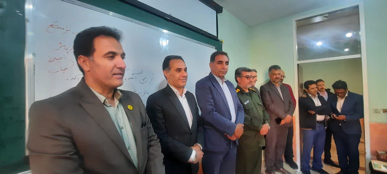 اتصال دبیرستان عشایری شهید بهشتی شیراز به شبکه فیبر نوری