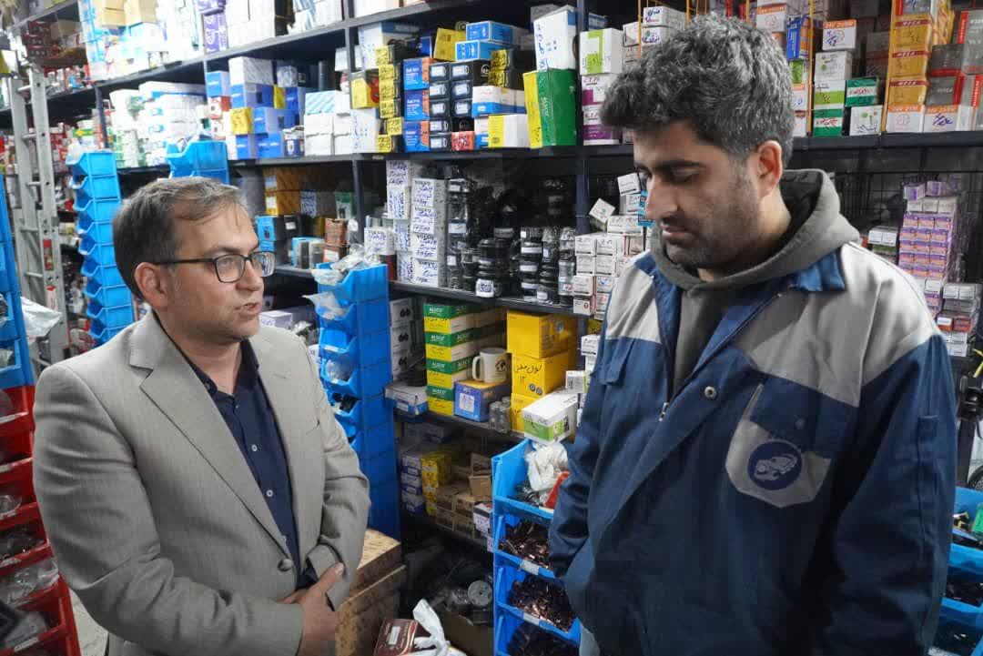 نظارت میدانی بر بازار لوازم یدکی خودرو در شیراز؛ تأکید بر عرضه کالاهای استاندارد و جلوگیری از تقلب