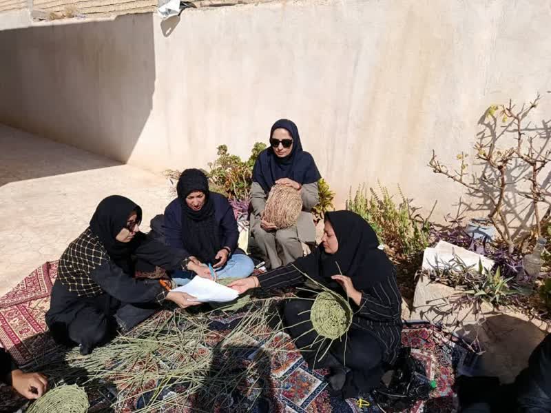 دوره آموزشی ترکه‌بافی در داراب با هدف احیای هنرهای فراموش‌شده برگزار می شود