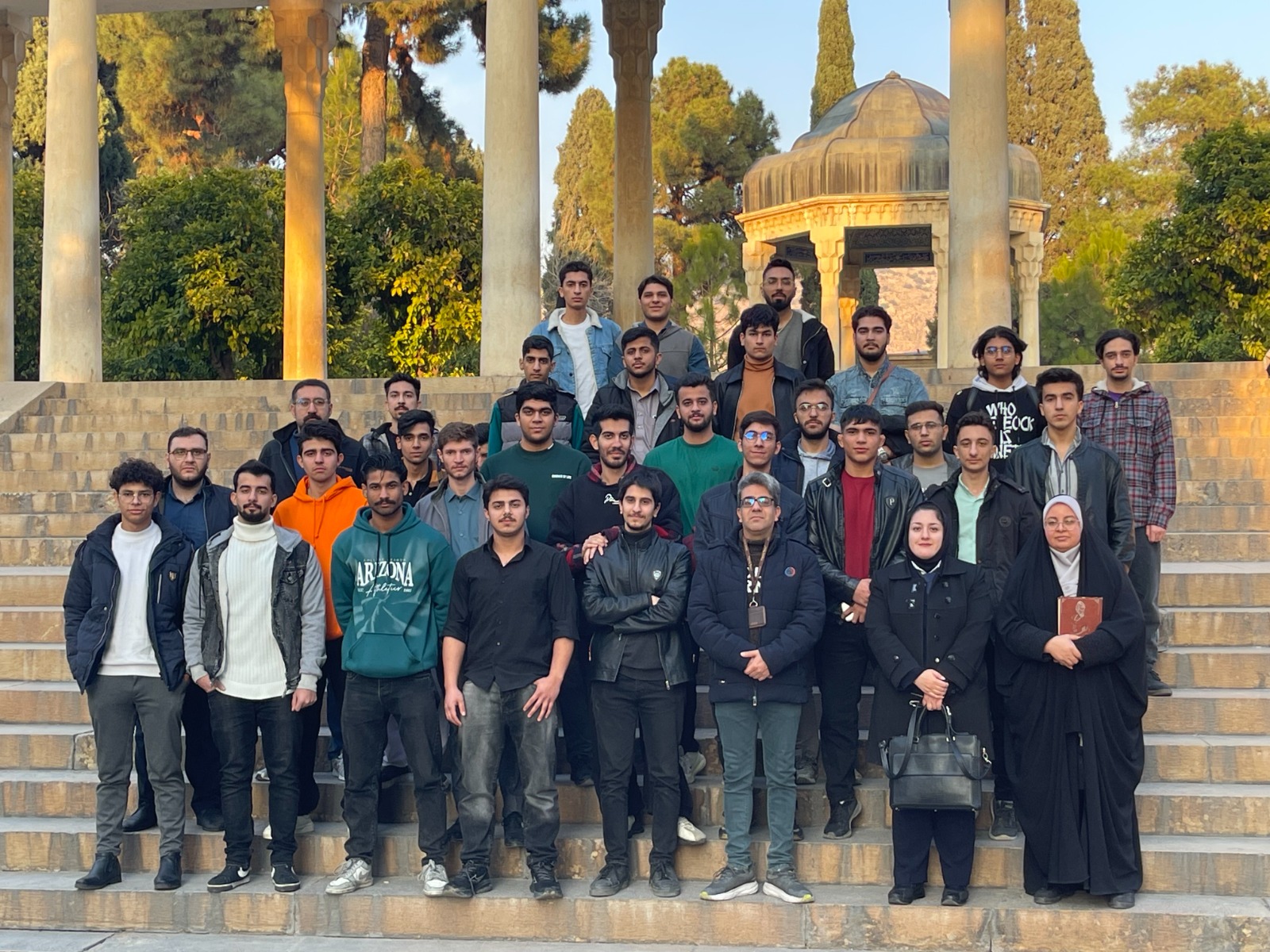 تور گردشگری”از سفر تا سمن” با حضور ۵۰۰ دانشجو در فارس برگزار شد