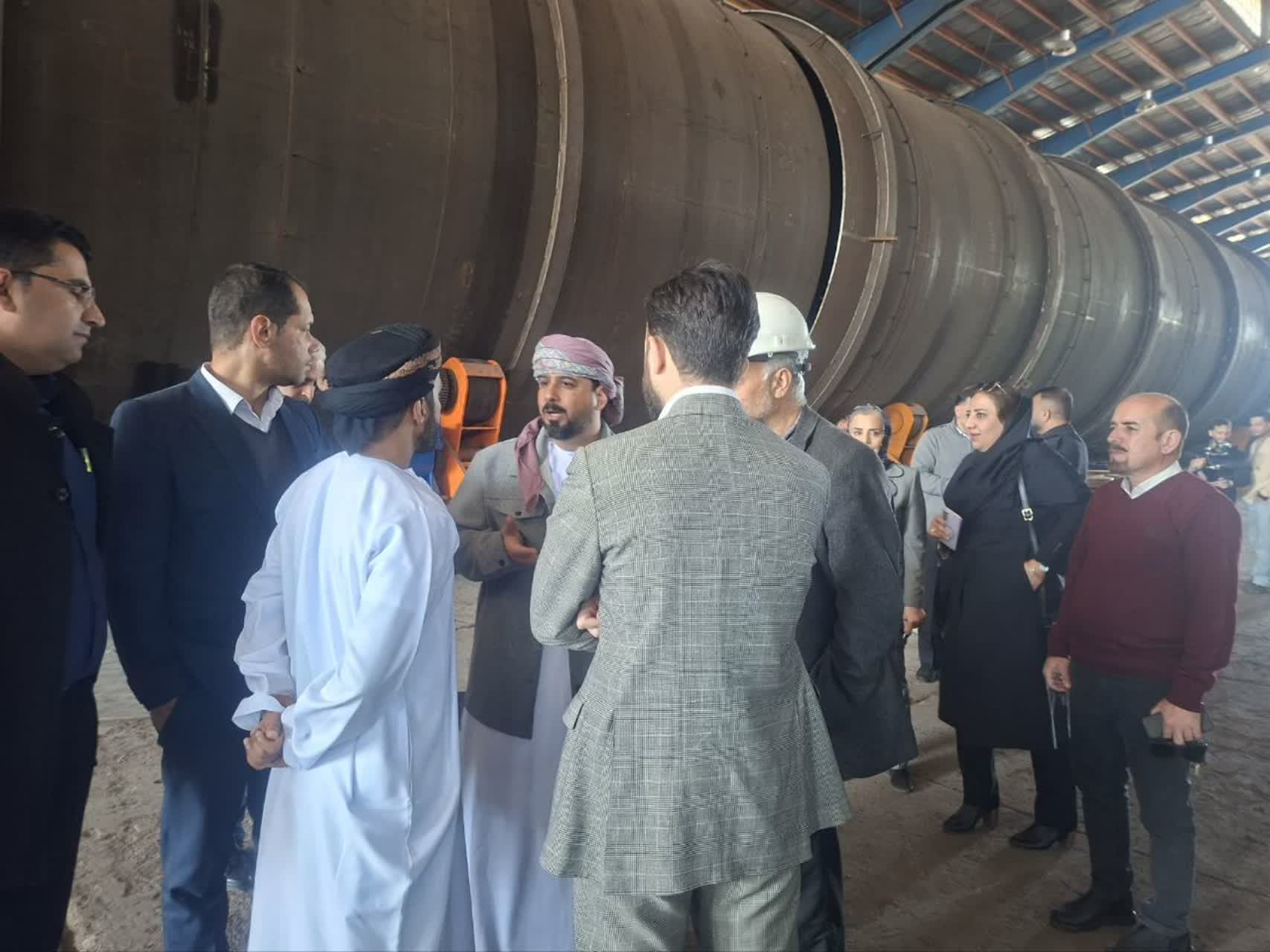 گام بلند صنایع فارس به بازار عمان؛ بازدید هیأت تجاری مسقط از شهرک صنعتی بزرگ شیراز