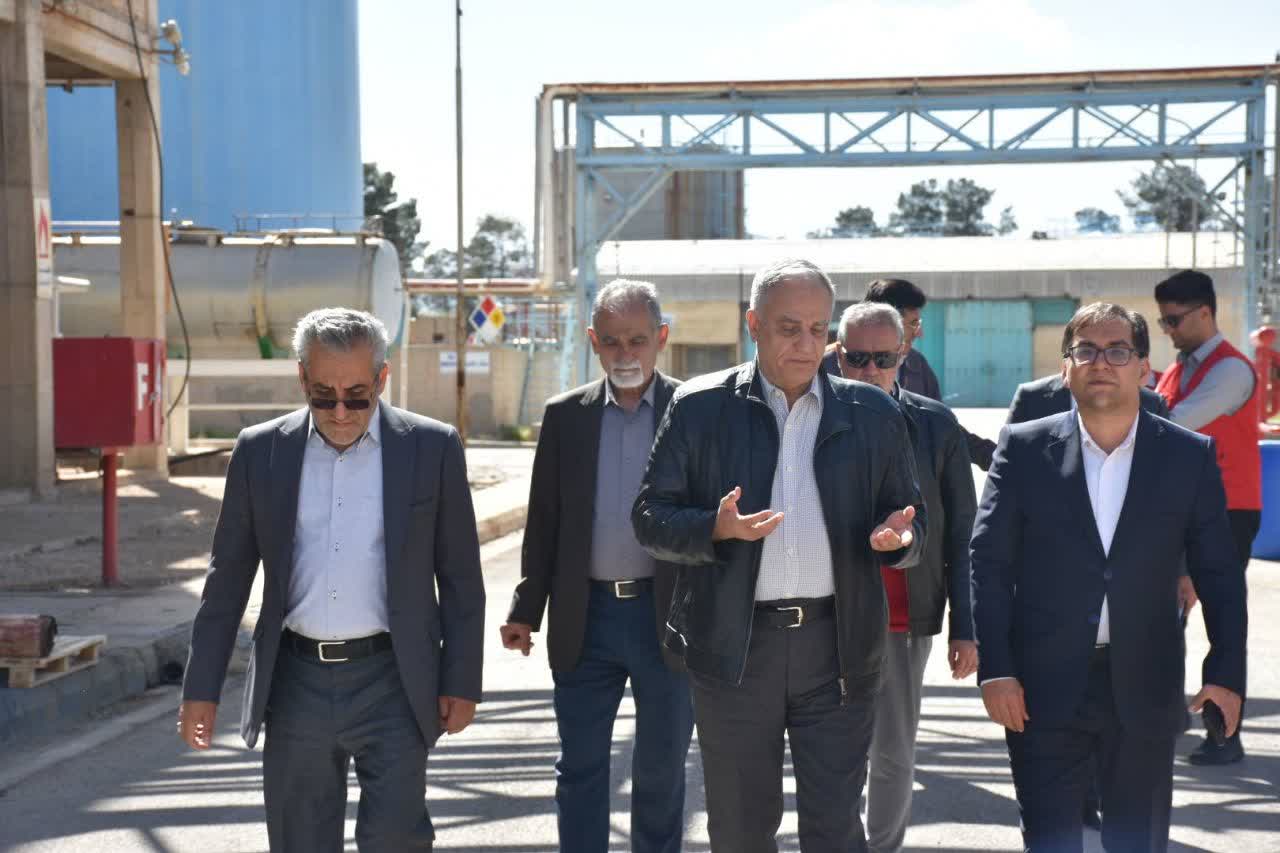 رفع موانع صنایع آسیب‌پذیر اولویت است