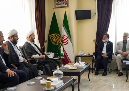 عملیات بازسازی مدرسه تاریخی حکیم شیراز در دستور کار قرار گرفت