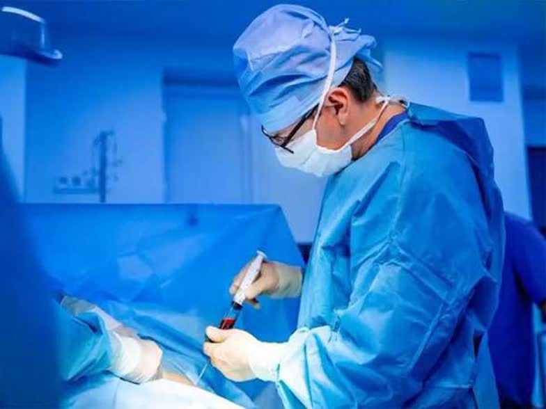 اهدای سلول‌های بنیادی خون ساز؛ دریچه‌ای از امید برای درمان بیماری‌های صعب‌العلاج