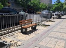 نصب ۳۰۰ نیمکت جدید در محورهای پرتردد منطقه یک شیراز