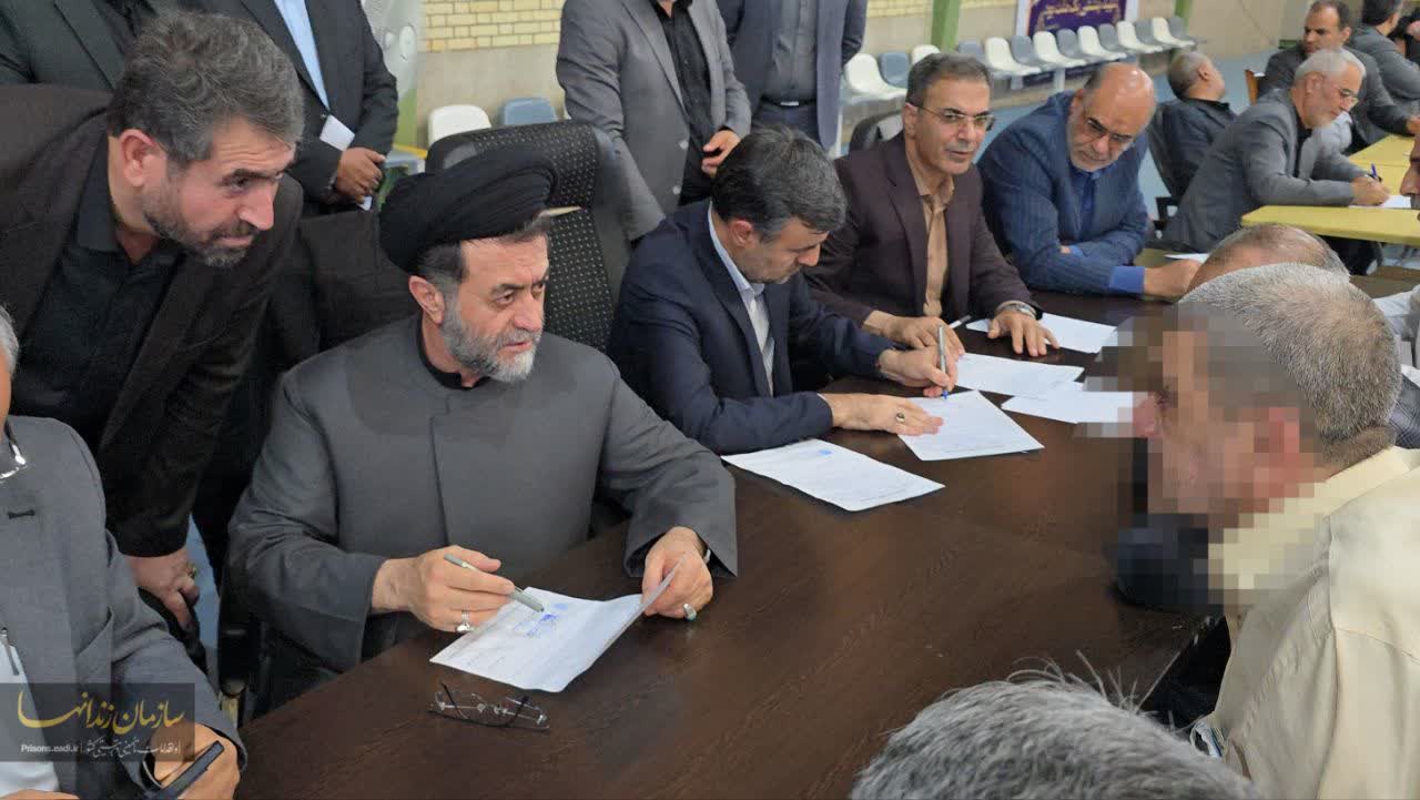 آزادی ۳۰ زندانی و بهرهمندی بیش از ۱۰۰ نفر از مرخصی در میز خدمت قضایی فارس