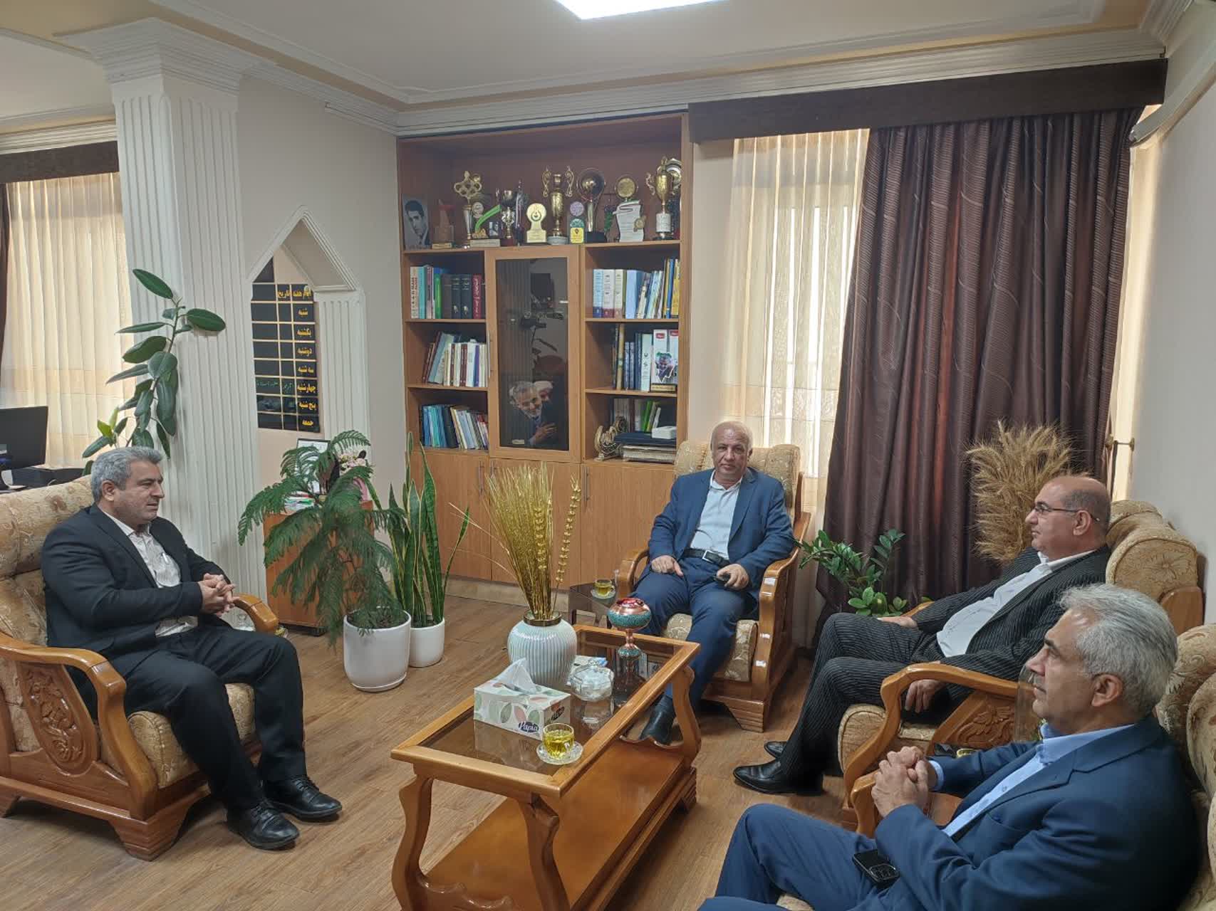 تلاشهای بیوقفه شبکه تعاون روستایی در خط مقدم تولید، امنیت غذایی کشور را تضمین میکند