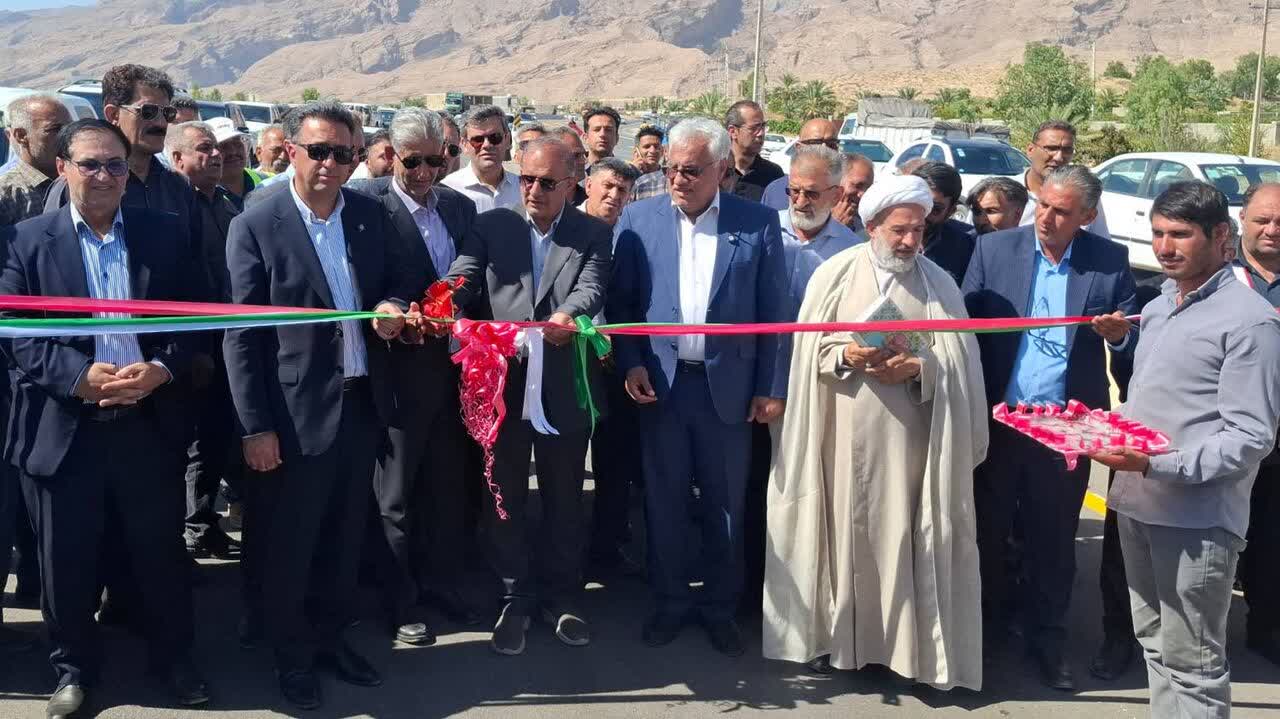 بهره‌برداری از ۱۰ کیلومتر بزرگراه داراب – بندرعباس با اعتبار ۸هزار میلیارد ریال