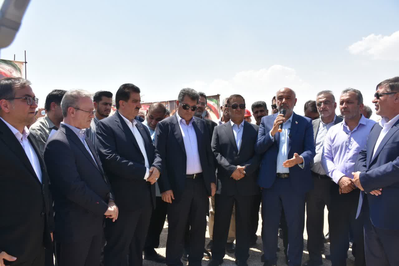 آغاز عملیات اجرایی فاز دوم نیروگاه خورشیدی ۹۵ مگاواتی کربنات سدیم فیروزآباد